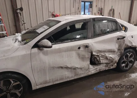 2019 Kia Forte Lxs z USA, uszkodzony, nr VIN 3KPF24ADXKE103532